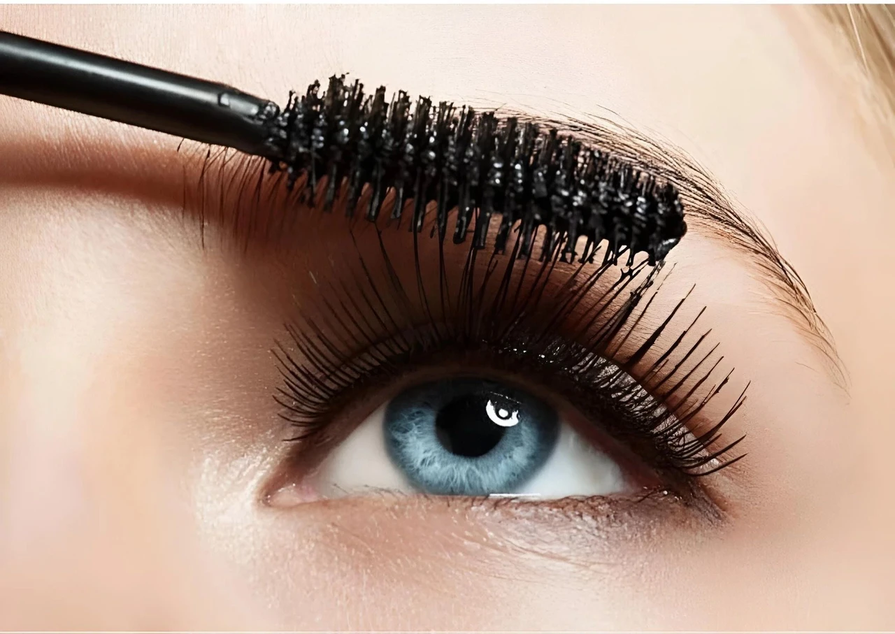 24-6-in-1-waterproof-eye-lip-makeup-combo-kit-for-women-onfroi-original-imahgmtmfetnsfzy